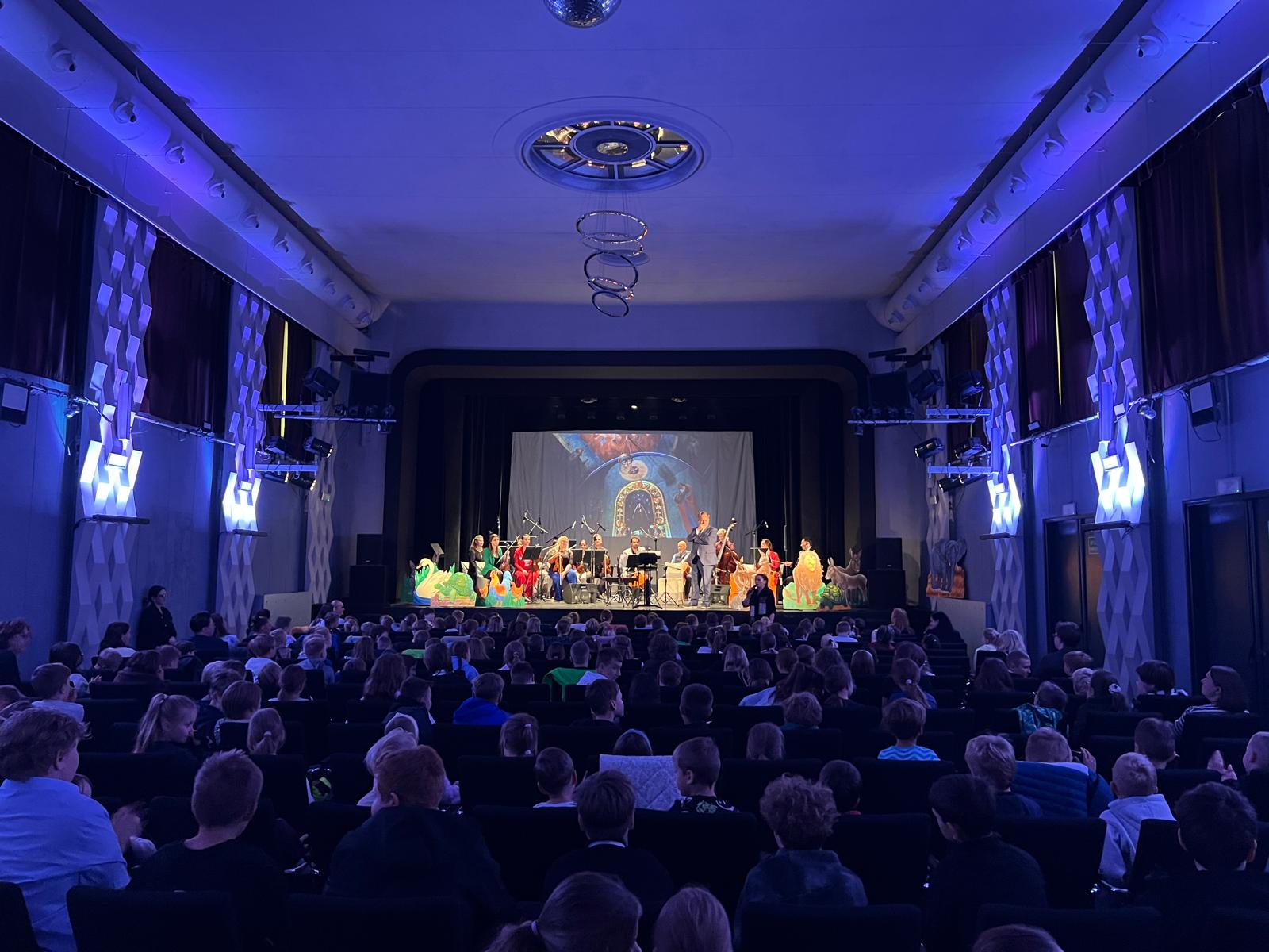 Koncert w wykonaniu Polish Art Philharmonic